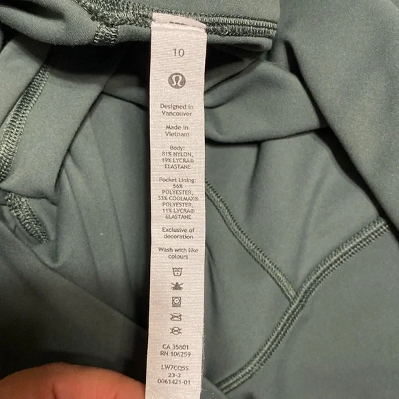 Lululemon Align Classic-Fit High-Rise Short 3" Dark Forest Size 10 - Picture 9 of 10